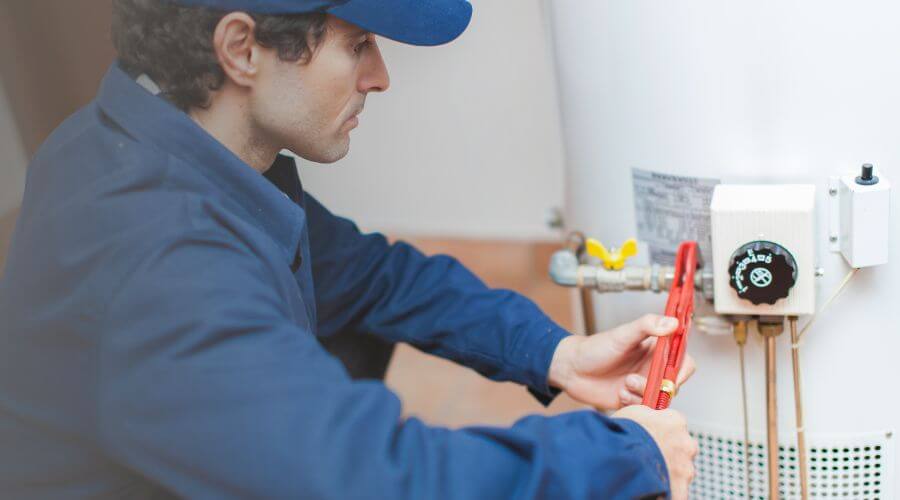 Professional industrial roofing company in Salina, KS